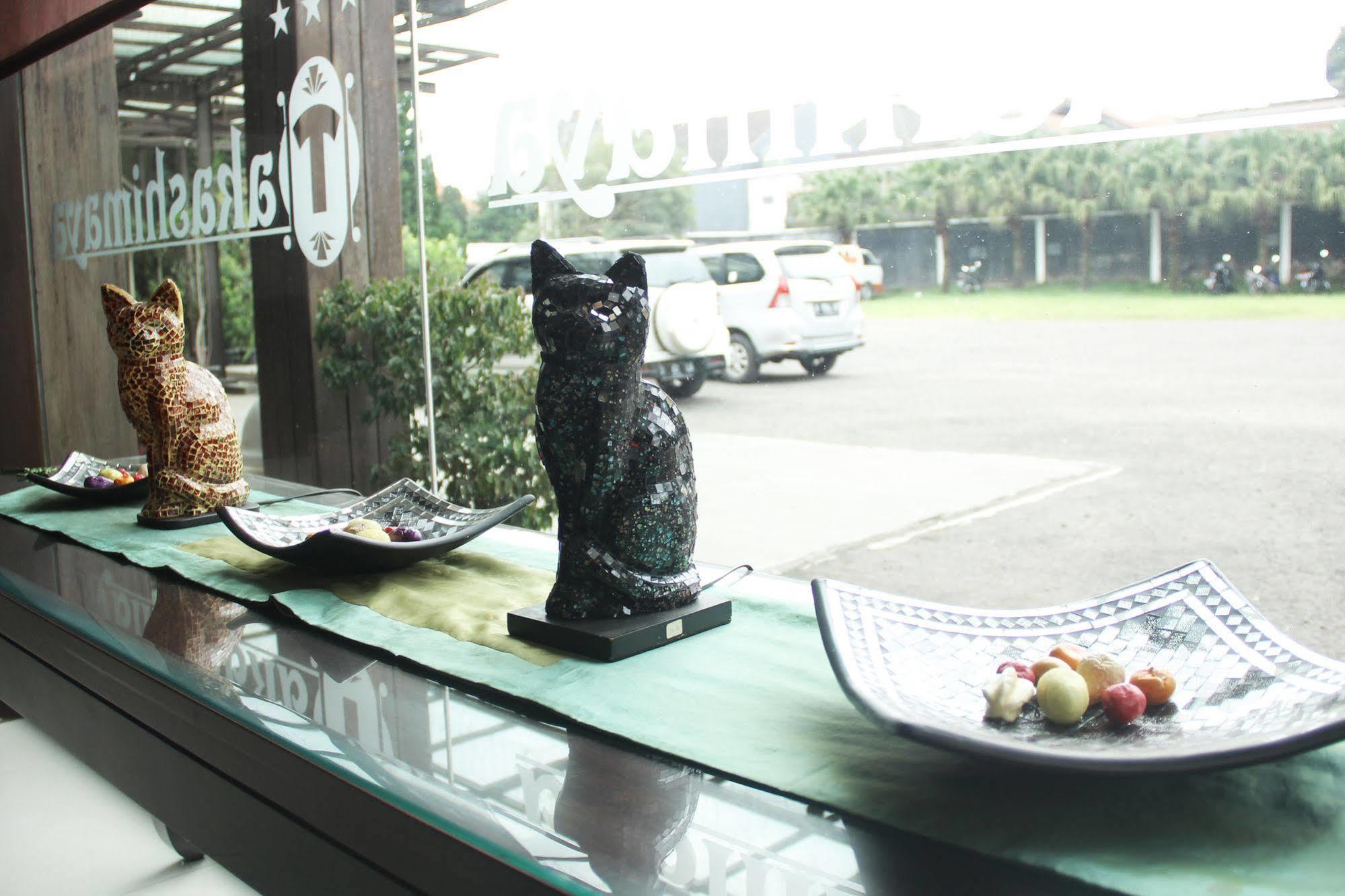 Zen Rooms Grand Hotel 렘뱅 외부 사진