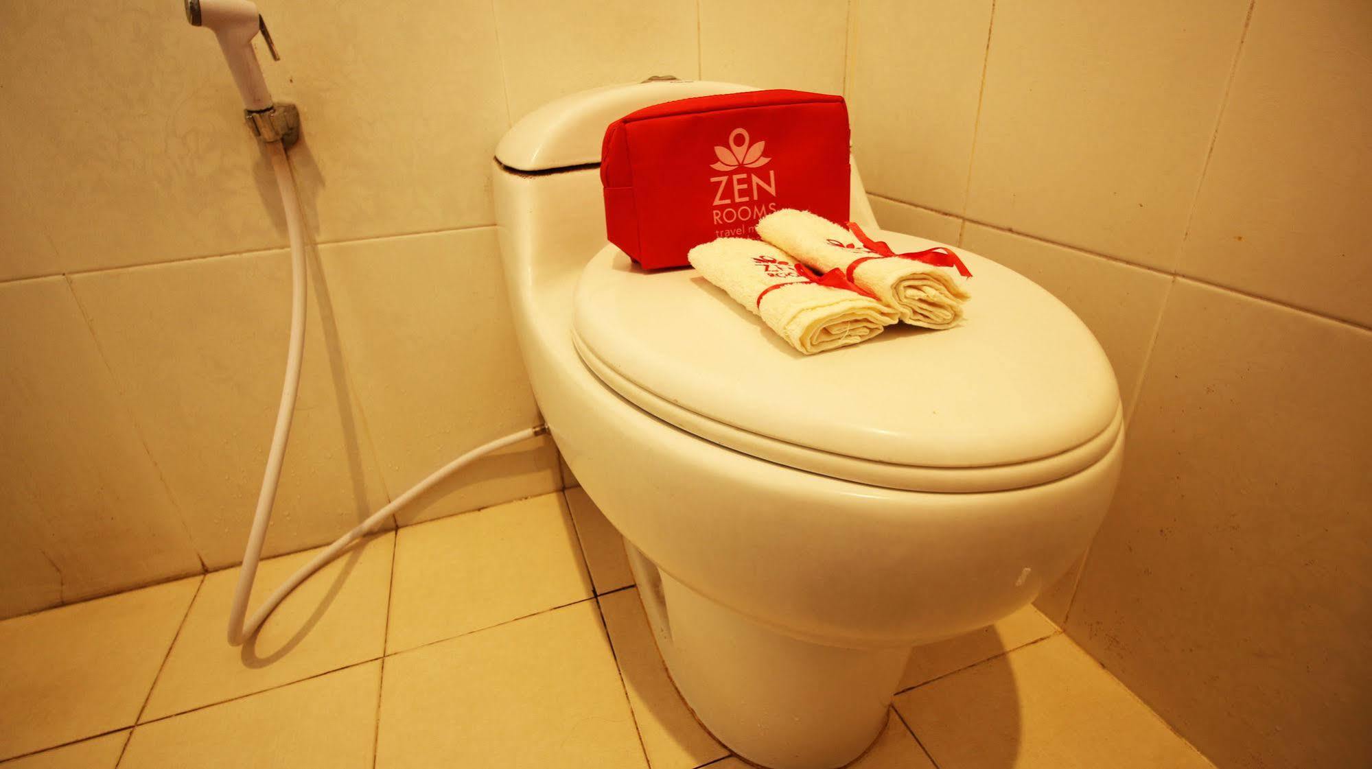 Zen Rooms Grand Hotel 렘뱅 외부 사진