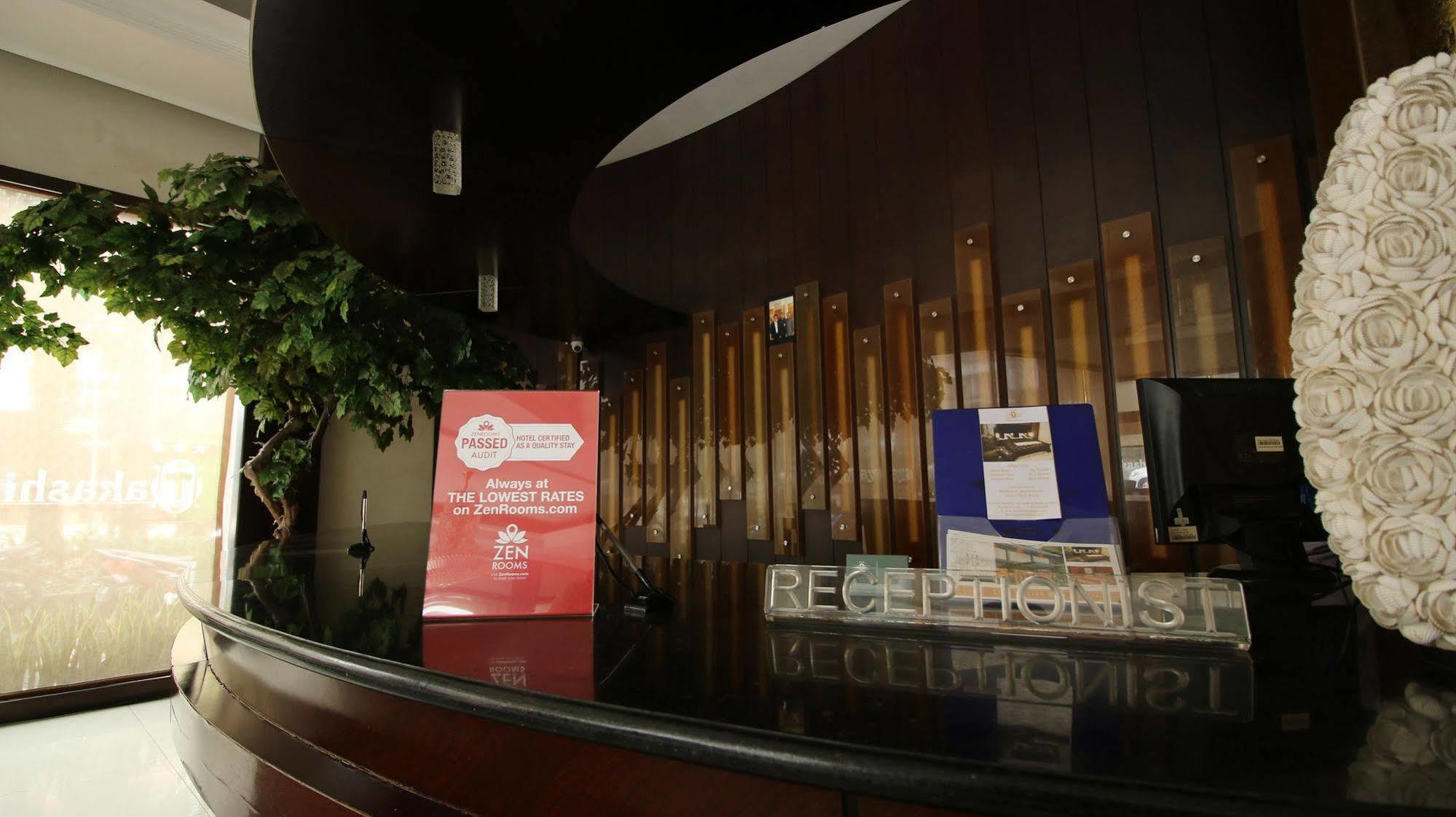Zen Rooms Grand Hotel 렘뱅 외부 사진