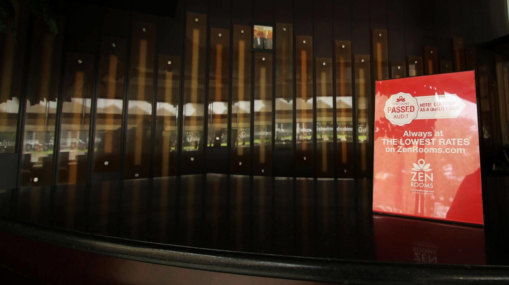 Zen Rooms Grand Hotel 렘뱅 외부 사진