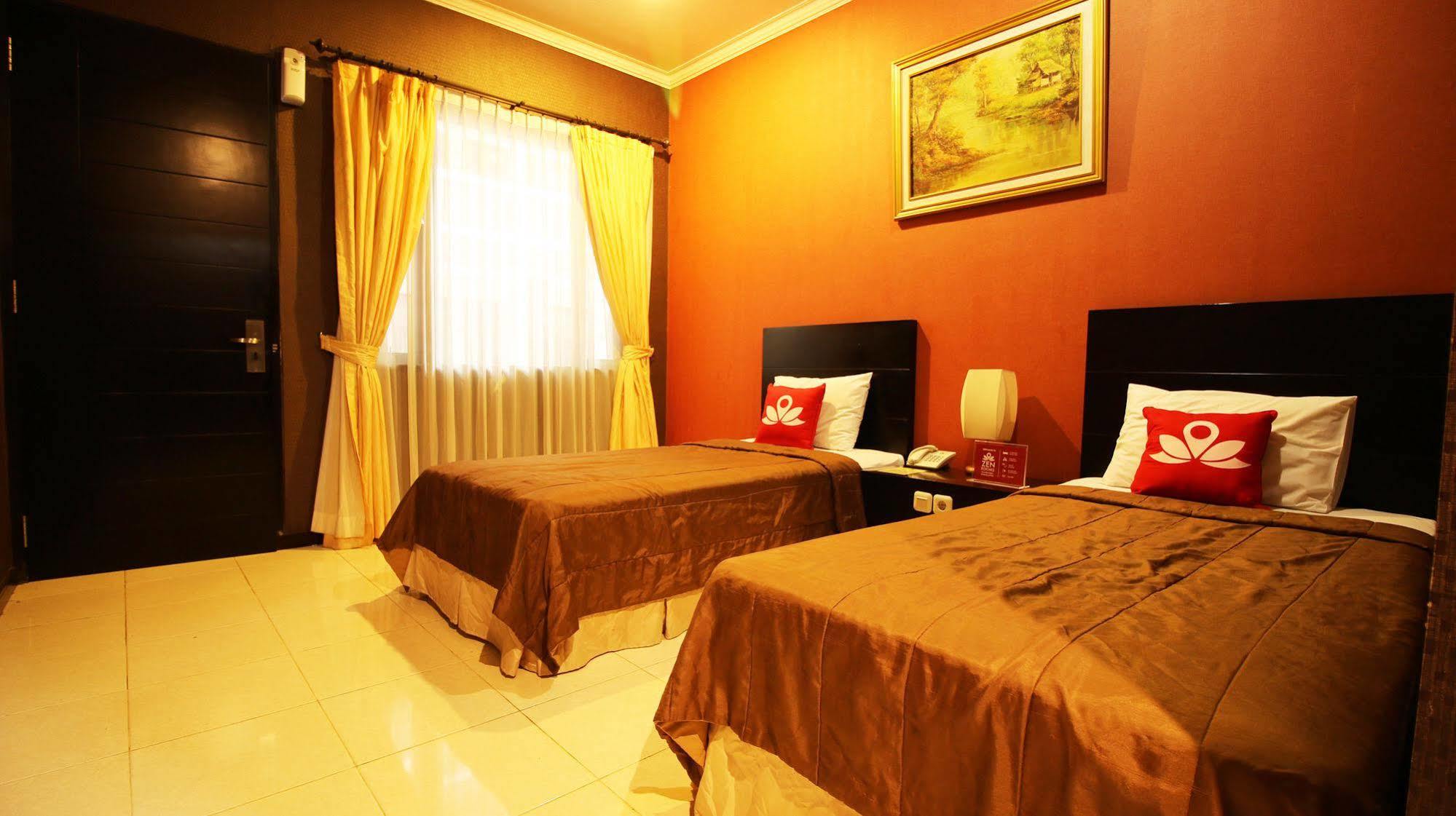 Zen Rooms Grand Hotel 렘뱅 외부 사진